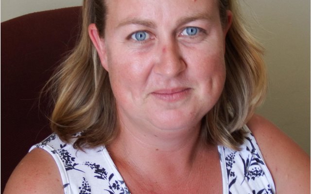 Gansbaai Gemeenskaplike Sportgronde se Sportsentrumbestuurder, Carol Devitt